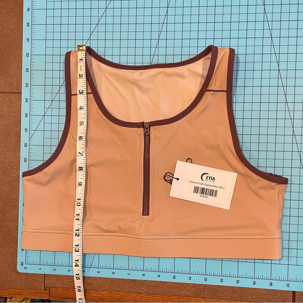 Zyia XXL Creme et Cafe Zippered Bra with removable pads